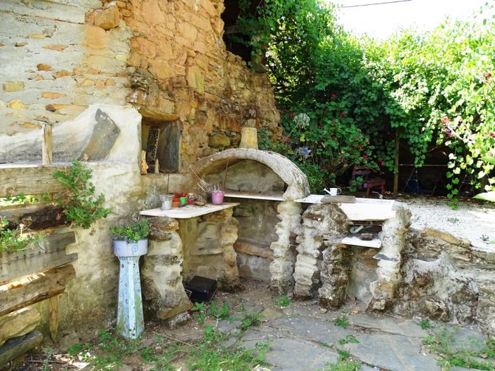 Image No.23-2 Bed Farmhouse for sale