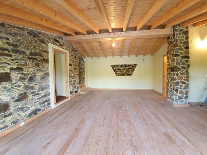 Image No.6-2 Bed Country Property for sale