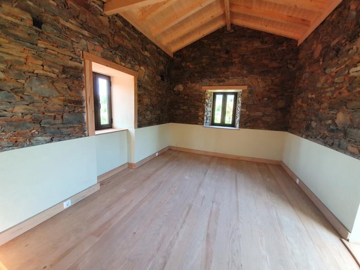 Image No.11-2 Bed Country Property for sale