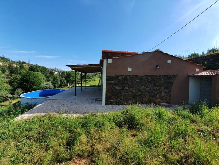 Image No.12-2 Bed Country Property for sale