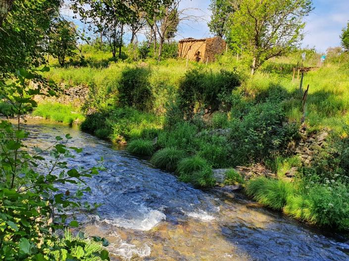 Image No.29-2 Bed Country Property for sale