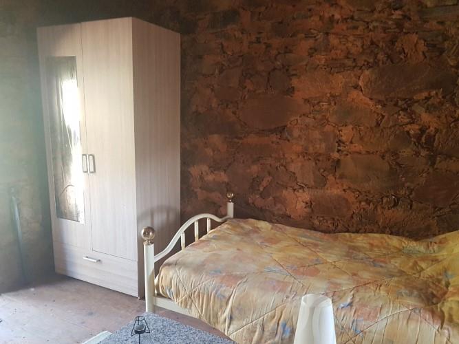 Image No.28-1 Bed Farmhouse for sale