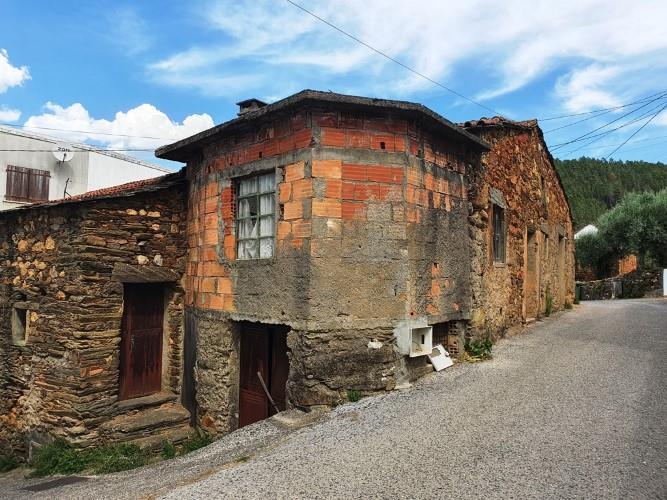 Image No.7-2 Bed Country House for sale