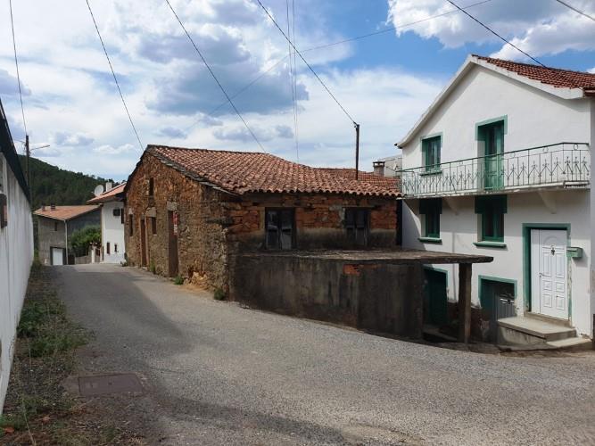 Image No.9-2 Bed Country House for sale