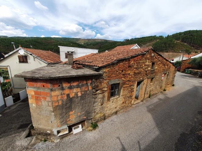 Image No.28-2 Bed Country House for sale