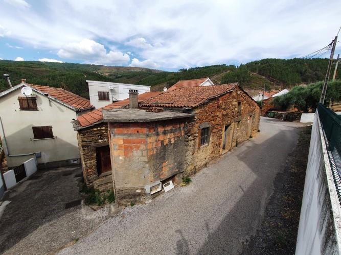 Image No.29-2 Bed Country House for sale