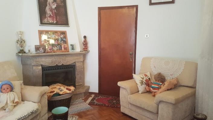 Image No.33-4 Bed Farmhouse for sale