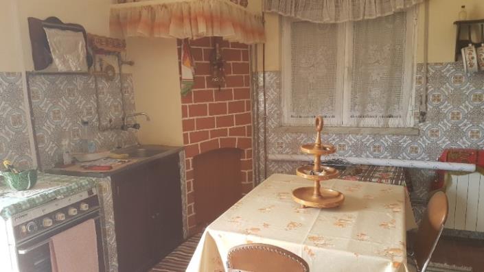 Image No.51-4 Bed Farmhouse for sale