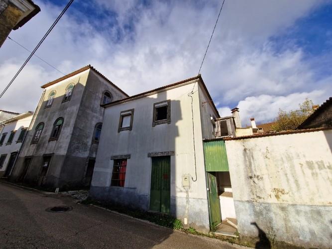 Image No.2-Maison de village de 3 chambres à vendre à Castanheira de Pêra
