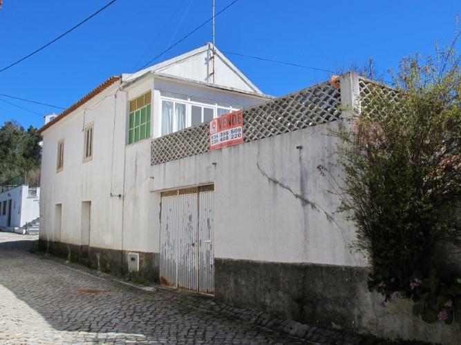 Image No.1-Maison de village de 3 chambres à vendre à Figueiró dos Vinhos