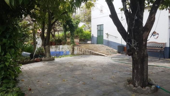 Image No.10-4 Bed Farmhouse for sale