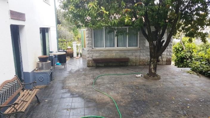 Image No.15-4 Bed Farmhouse for sale