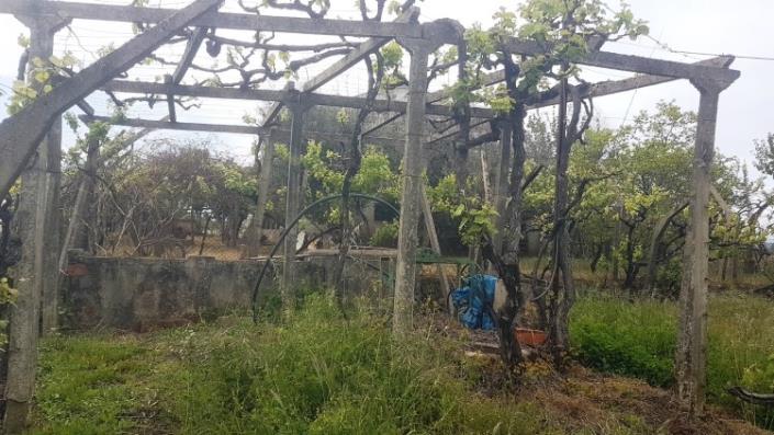 Image No.17-4 Bed Farmhouse for sale