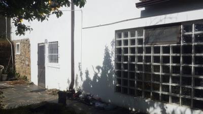 18---1104--Custom-