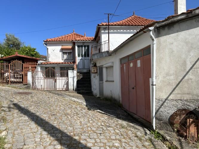 Image No.3-3 Bed Village House for sale