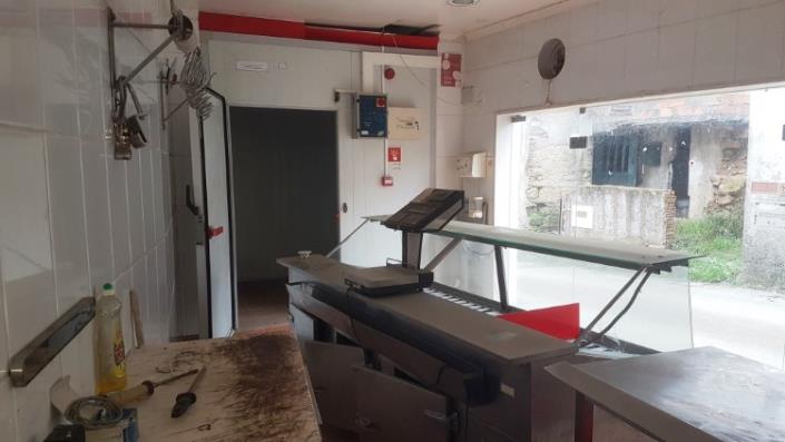 Image No.4-Commercial à vendre à Góis