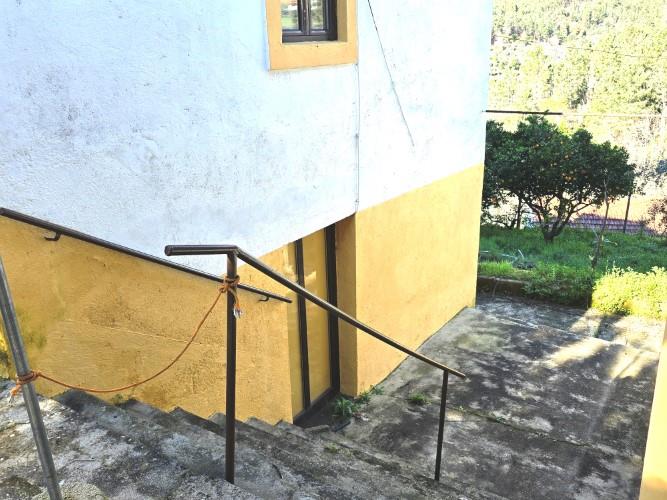 Image No.6-2 Bed Farmhouse for sale