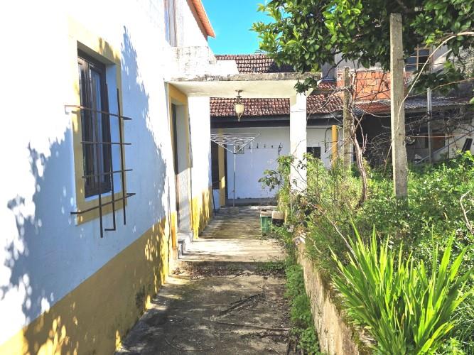 Image No.15-2 Bed Farmhouse for sale