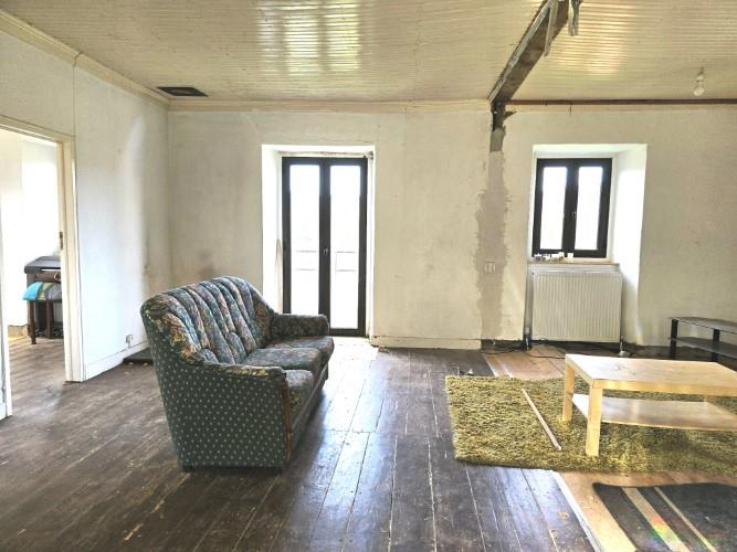 Image No.17-2 Bed Farmhouse for sale