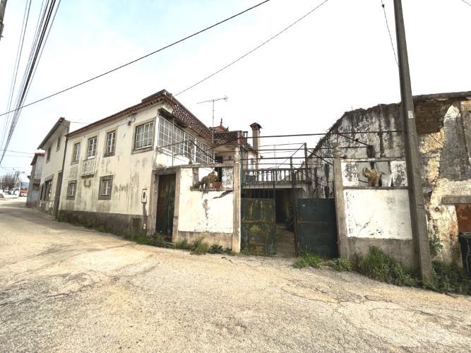 Image No.2-Maison de village de 5 chambres à vendre à Góis