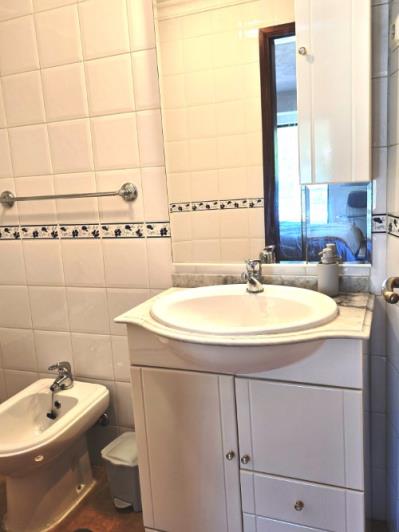 Image No.25-3 Bed House for sale