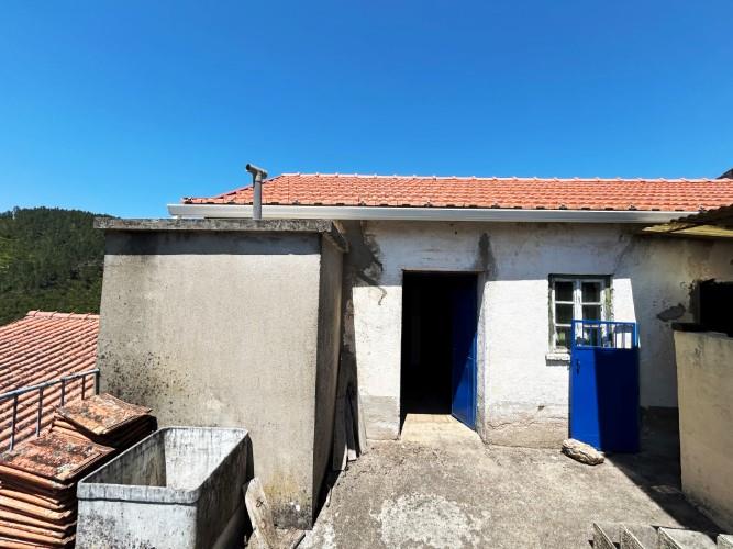 Image No.7-4 Bed Village House for sale