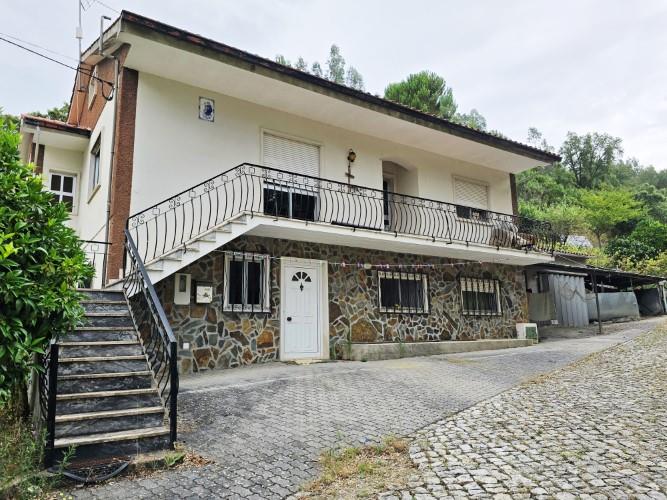 Image No.1-Maison de 4 chambres à vendre à Figueiró dos Vinhos