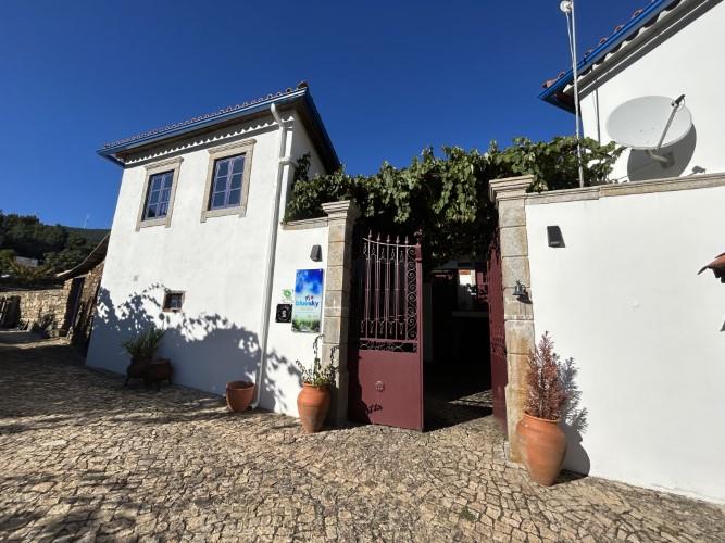 Image No.1-Un hôtel de 9 chambres à vendre à Castanheira de Pêra