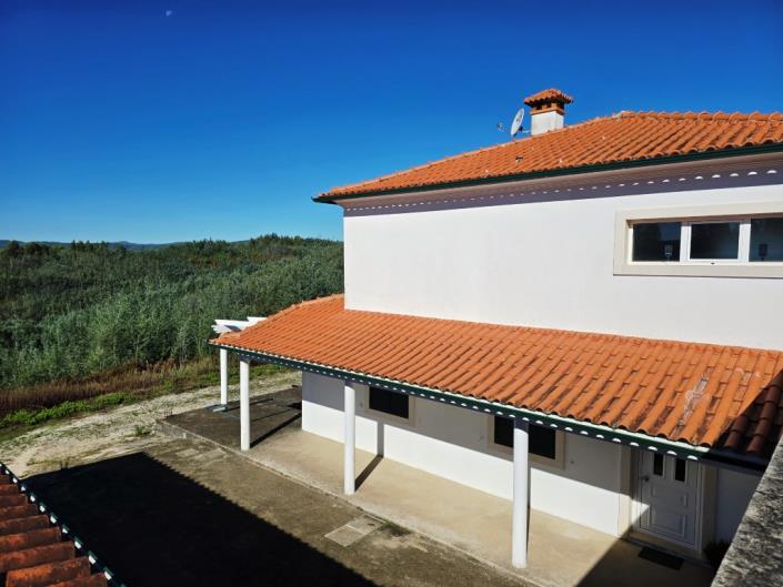 Image No.2-Ferme de 4 chambres à vendre à Pedrógão Grande