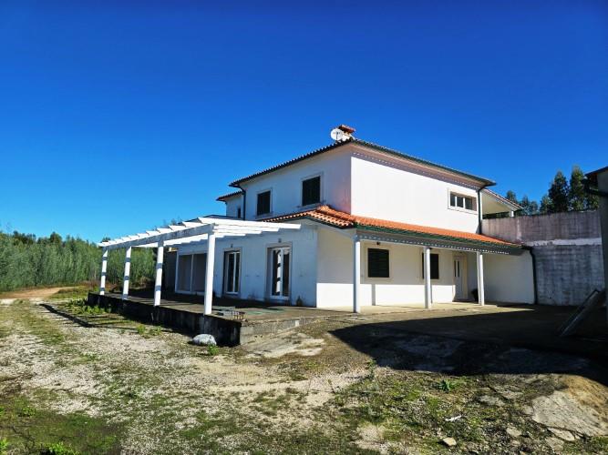 Image No.1-Ferme de 4 chambres à vendre à Pedrógão Grande