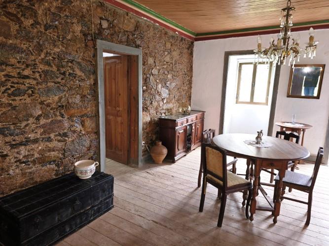 Image No.2-Maison de campagne de 4 chambres à vendre à Álvares