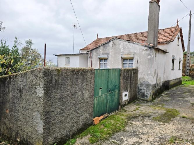 Image No.1-4 Bed Village House for sale