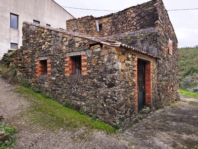 Image No.55-Maison de village de 4 chambres à vendre à Góis