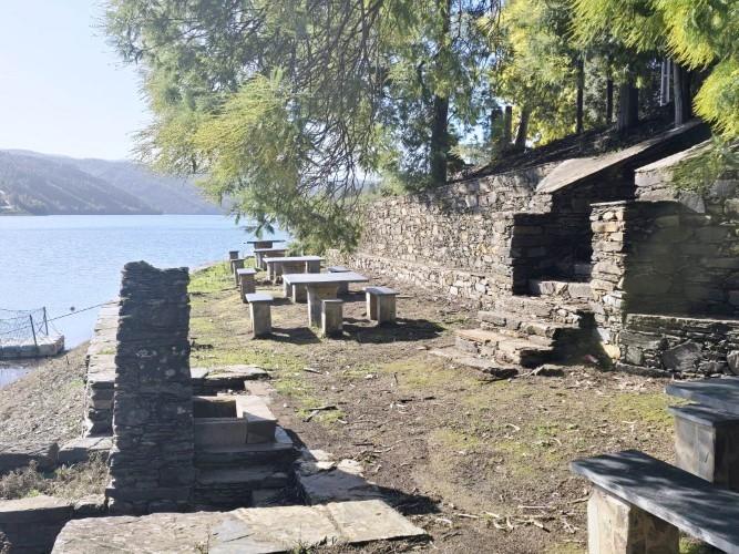 Image No.37-2 Bed Country House for sale