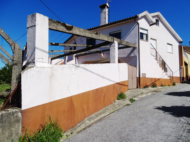 Image No.1-Maison de village de 3 chambres à vendre à Pedrógão Grande