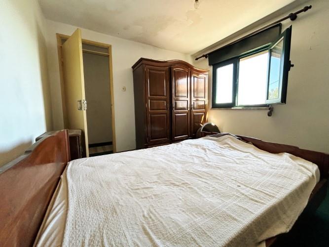 Image No.16-4 Bed Farmhouse for sale