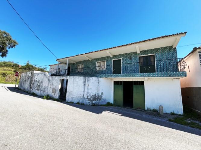 Image No.26-4 Bed Farmhouse for sale