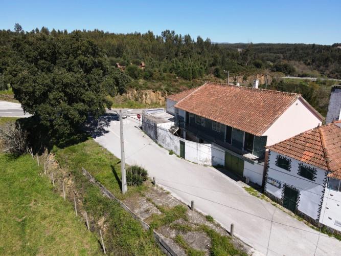 Image No.46-4 Bed Farmhouse for sale