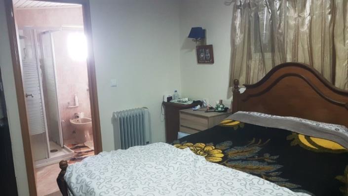 Image No.14-4 Bed Farmhouse for sale