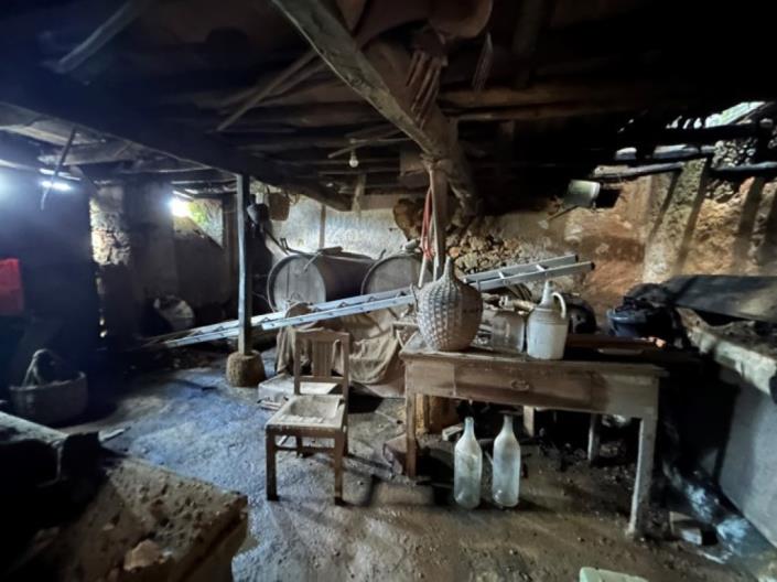 Image No.17-3 Bed Village House for sale