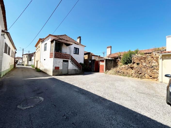 Image No.22-3 Bed Village House for sale