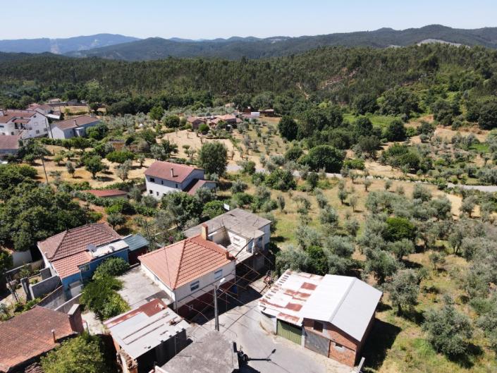 Pedr&#243;g&#227;o Grande, Village House