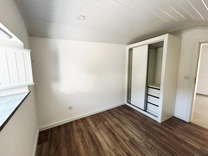 Image No.11-1 Bed Village House for sale