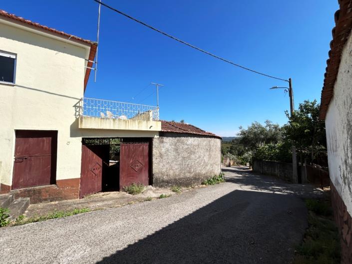 Image No.2-3 Bed Village House for sale