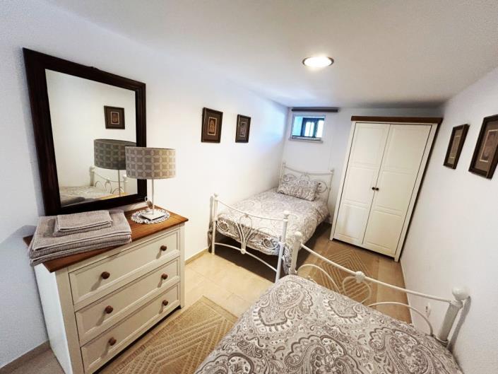 Image No.13-7 Bed House/Villa for sale