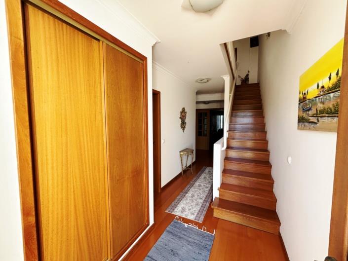 Image No.7-2 Bed Townhouse for sale