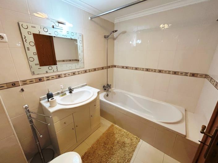 Image No.31-2 Bed Townhouse for sale