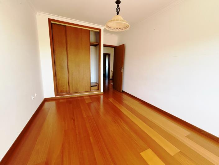 Image No.34-2 Bed Townhouse for sale