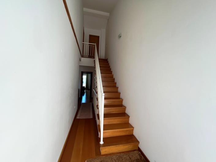 Image No.37-2 Bed Townhouse for sale