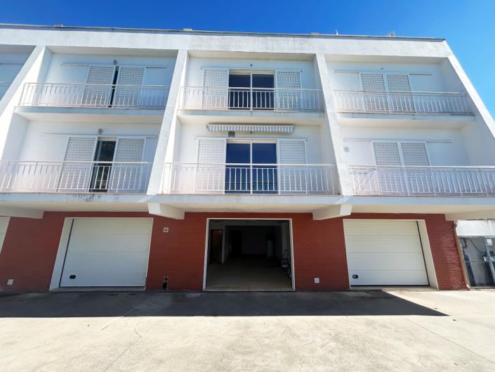 Image No.49-2 Bed Townhouse for sale